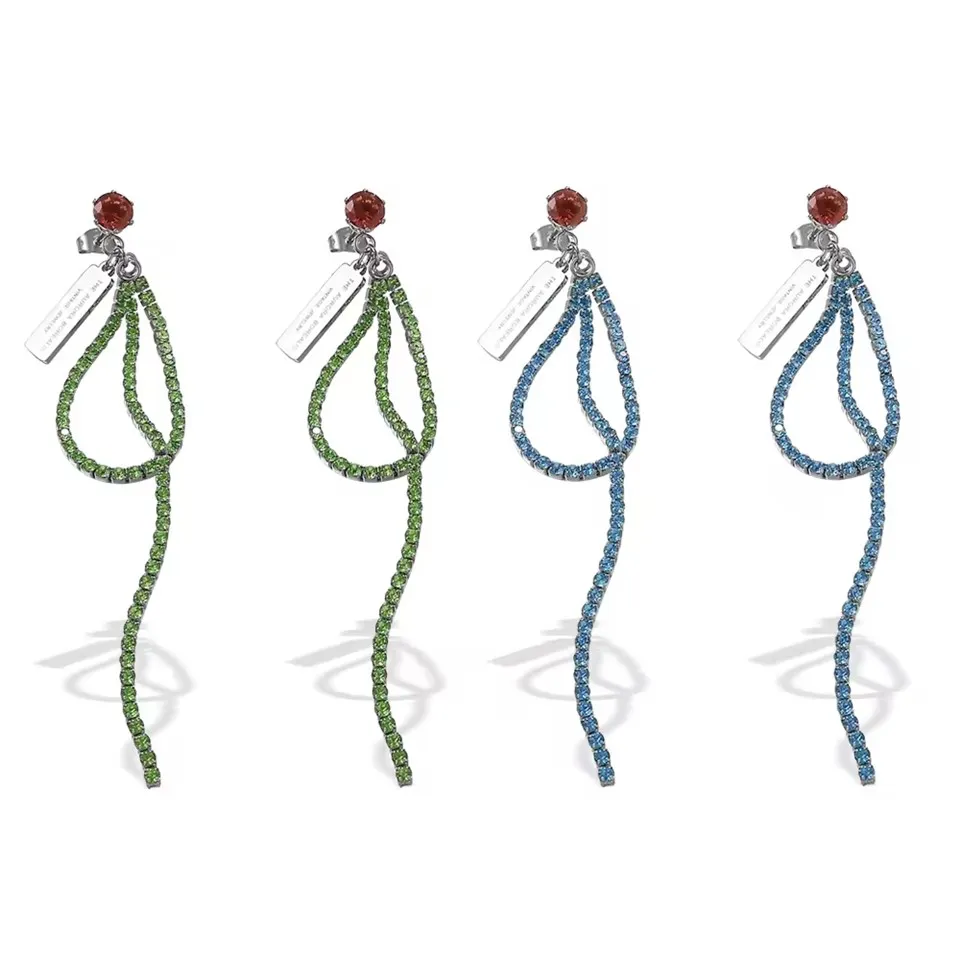 Hundred Personality øreringe i rustfrit stål